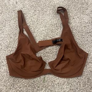 Skims seamless bra in bronze size 34C